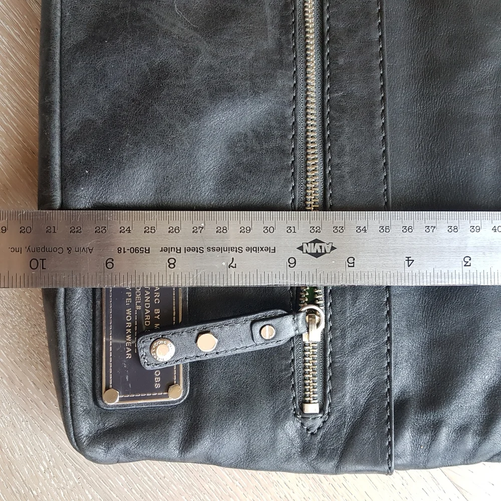 Marc By Marc Jacobs  Black leather clutch vintage